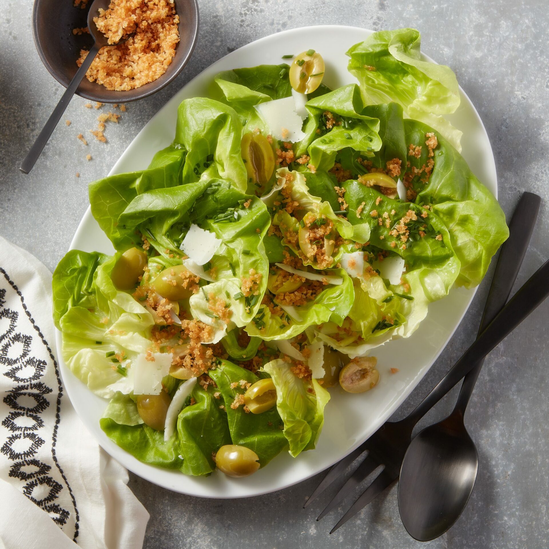 Butter-Leaf-Simple-Butter-Lettuce-Salad_Cropped
